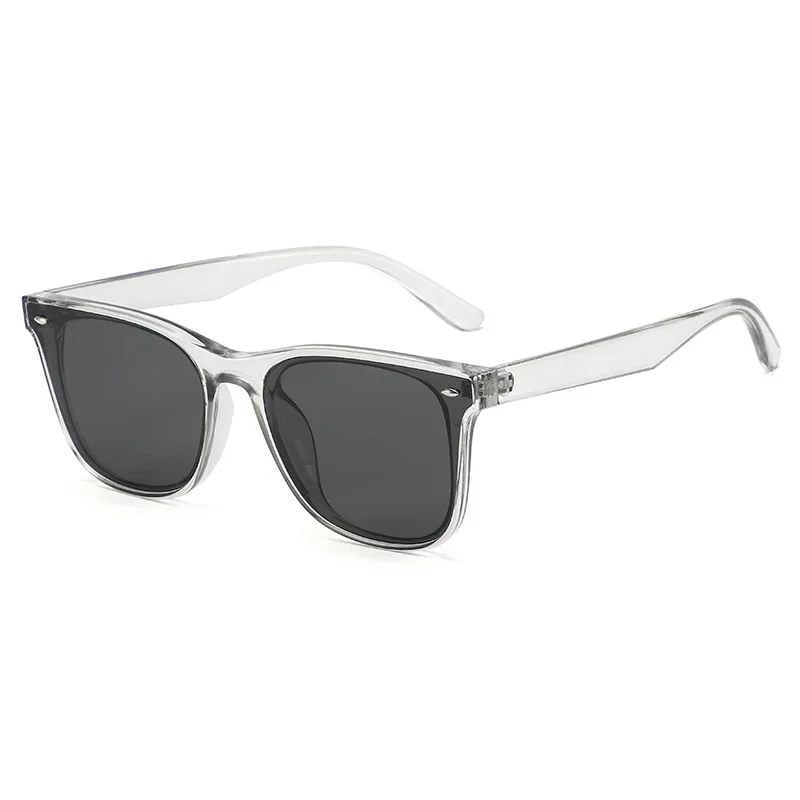 Fashionable and Personalized Sunglasses with A High-end Feel UV Resistant and Strong Light Resistant Brown Sunglasses