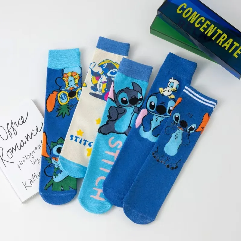 Miniso 디즈니 양말 남성 여성 크리스마스 할로윈 만화 애니메이션 양말 힙합 스트리트 패션 룩 참신 웃긴 승무원 양말