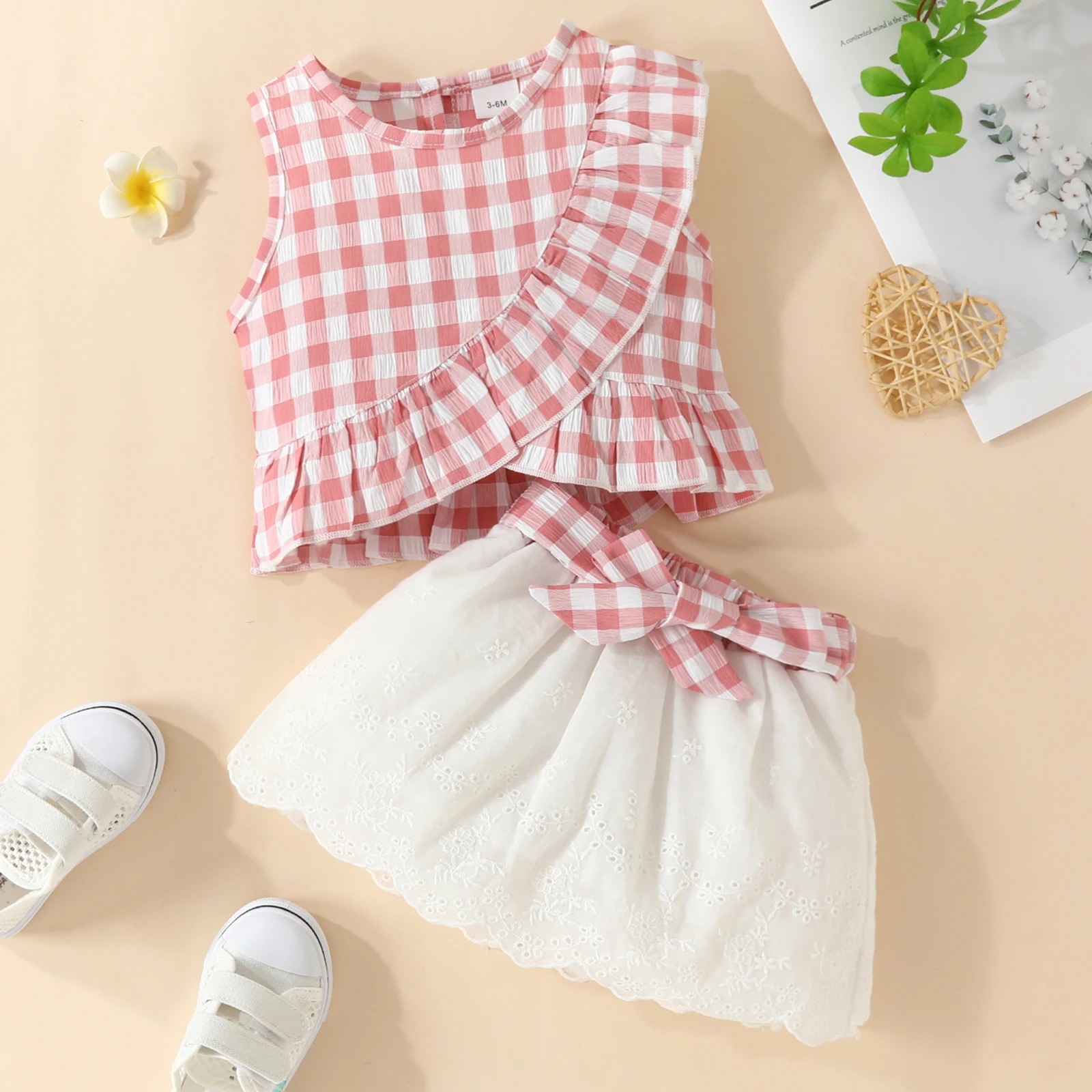 Charming Girls\' Summer Ensemble: Sleeveless Plaid Ruffle Top & Lace Hem Skirt - Comfy, Durable & Stylish