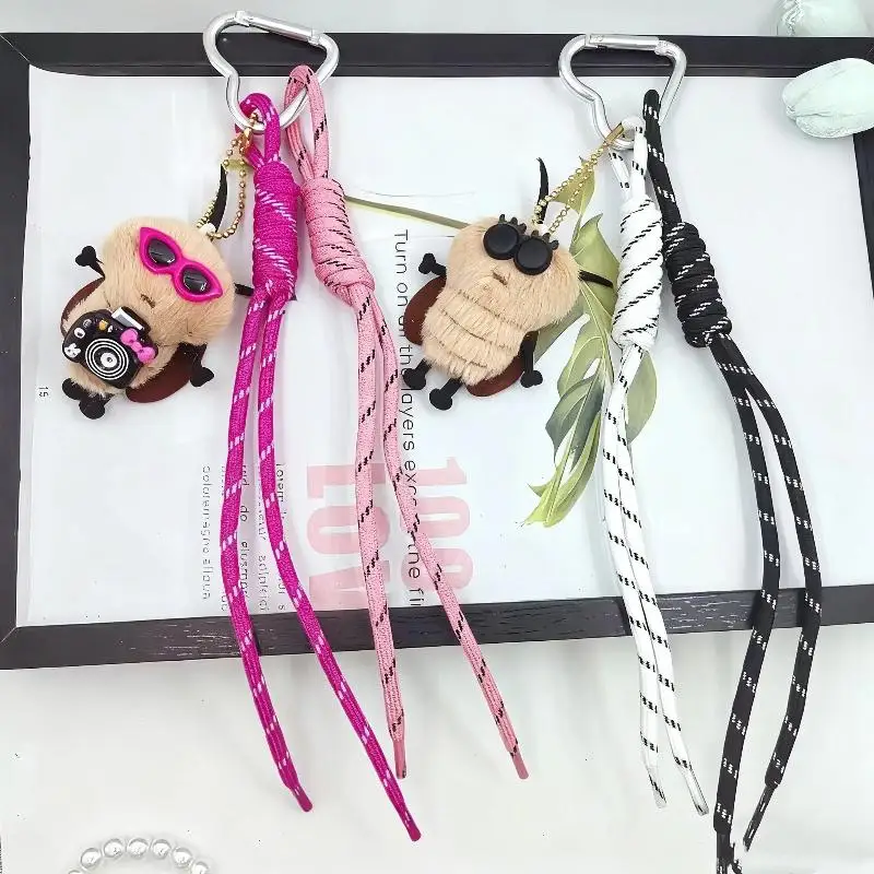 

Unisex Anti-Lost Keychain, Cockroach Shaped Plush Doll with Weaving Rope Pendant, Perfect Bag and Car Charm