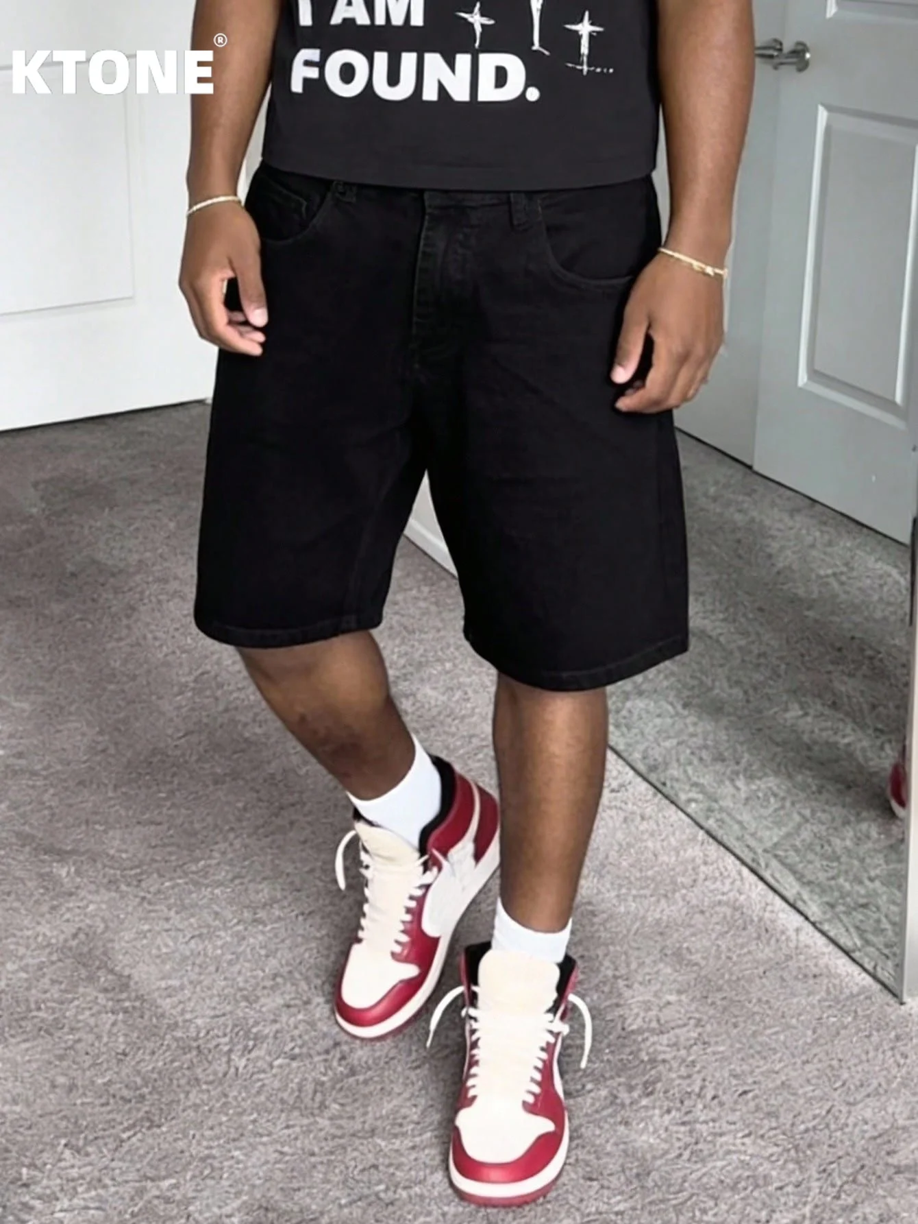 

Men simple casual black non stretch denim jorts loose solid color daily wear comfortable denim short trousers