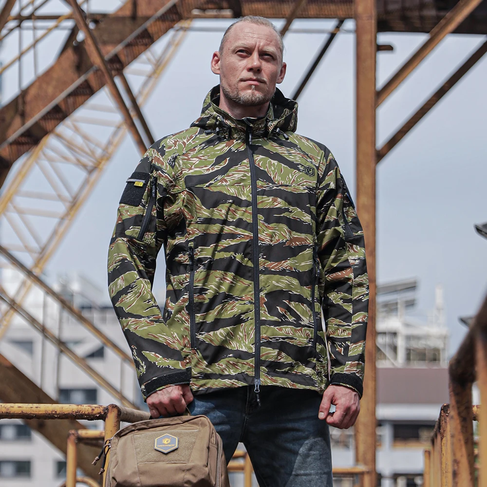 Emersongear BlueLabel Falco chaqueta táctica ligera abrigo de corte ergonómico ligero para acampar al aire libre desplazamientos urbanos EMB9740