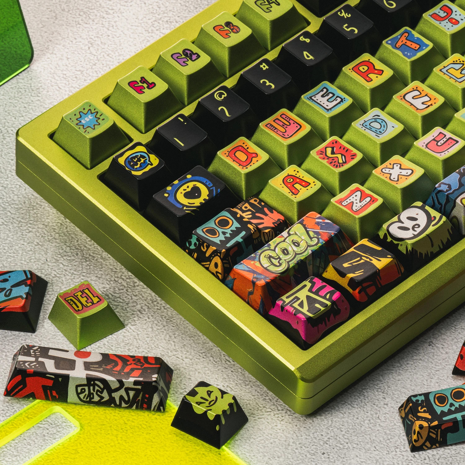 Mintcaps Green Urban Graffiti Keycaps 125 keys Metallic-Finish Dye-Sub PBT  Keycaps Large Font For MX Switch Mechanical Keyboard