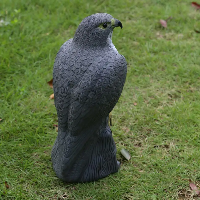 Ao ar livre Falcon Control Decoy, Careca Figura Águia, Espantalho Fake Chifres Decoy, Pequena estátua, Protetores de Controle de Pássaro