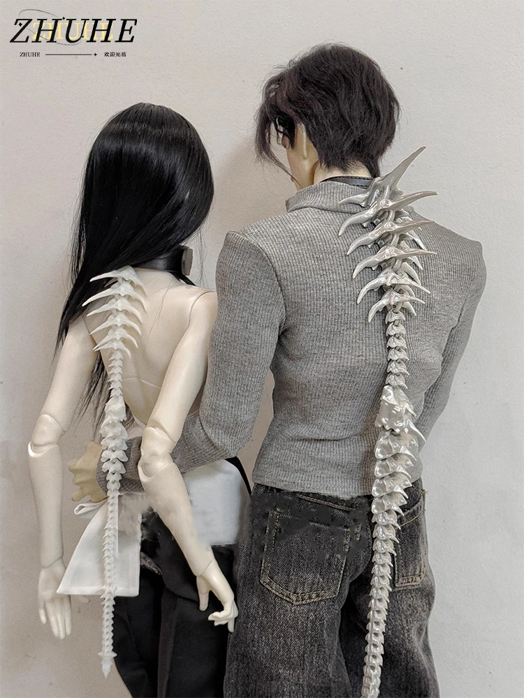 

ZHUHE The Spiny Spine Necklace In The Neo-Gothic Style Is A Jewelry Accessory For Men And Women And A Party Gift