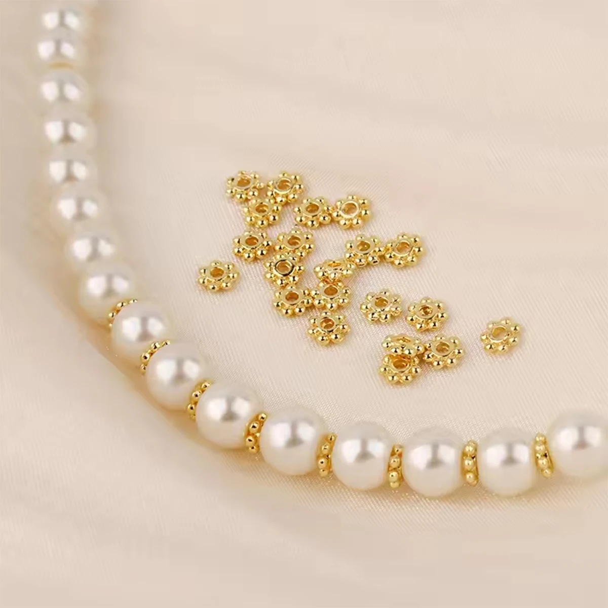 10/50pcs Alloy Daisy Snowflake Flower Spacer Beads Gold Plated Loose Bead Cap for DIY Needlework Jewelry Making Bracelet