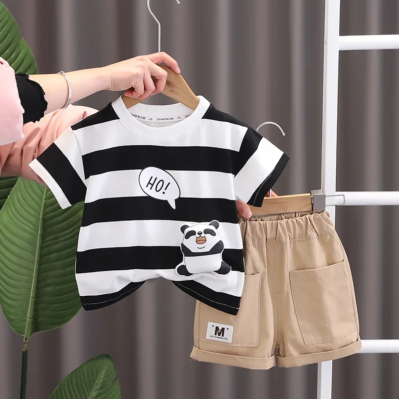 

2024 New Designer Baby Boy 18 Months Old Summer Clothes for Kids Striped Panda Short Sleeve T-shirts and Shorts Boys Outfits Set