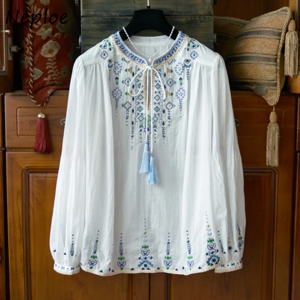 

Neploe Chinese Style Commuter Pullover Panelled Shirt Loose Luxury Holidays Embroidery Tassels Blusas Lace Up Lantern Sleeve Top