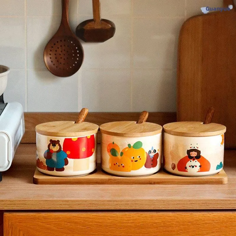

Kitchen Spice Jar Ceramic Pepper Salt Condiment Storage Bottle Home Use Oil Fried Chili Sauce Container Cute Style Cylinder S...