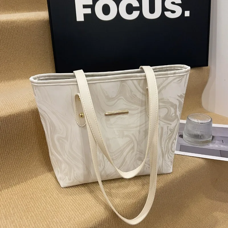 

2026 New Women's Shoulder Bag Fashion High Quality Women's Handbag Premium Sense Versatile Large Capacity Shopping Storage Bag