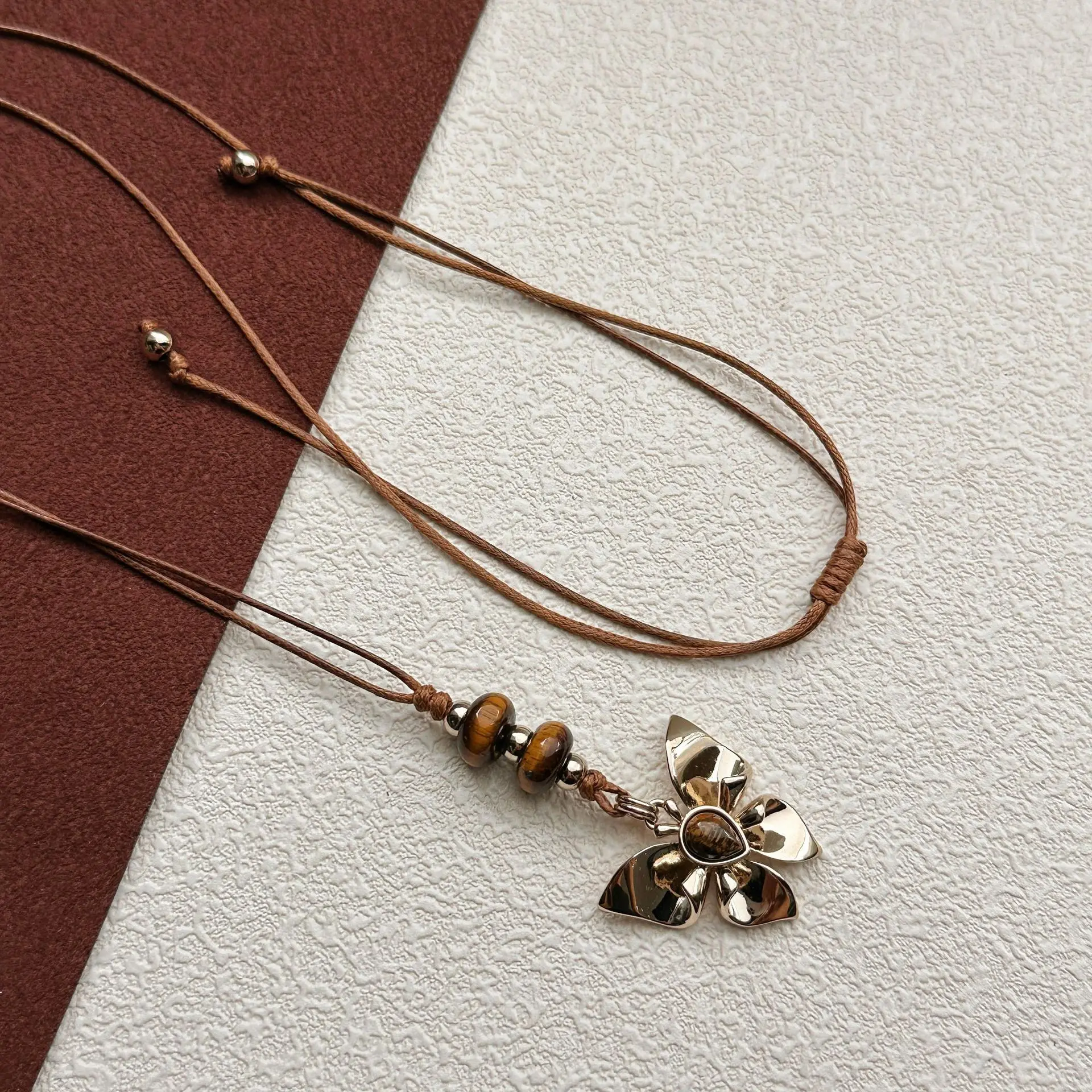 Fashion Niche Butterfly Design Necklace Light Luxury Minimalist Clavicle & Sweater Chain Women Daily Commuter Jewelry
