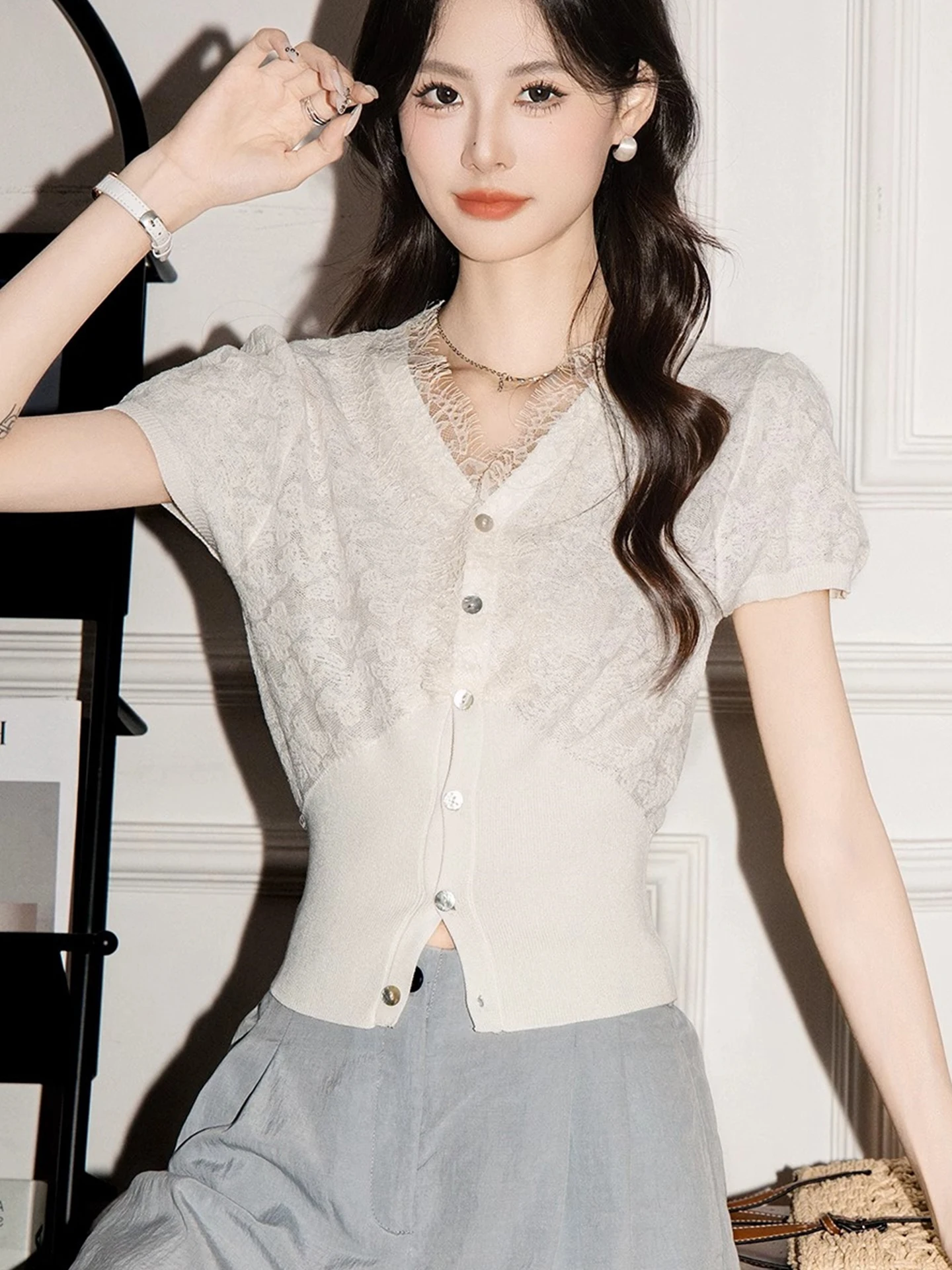 Ele Lace Trim Design Gebreid ort Sve Pure Color Zomer 2025, damesvest, trui, woon-werkverkeer, normale pasvorm, medium...