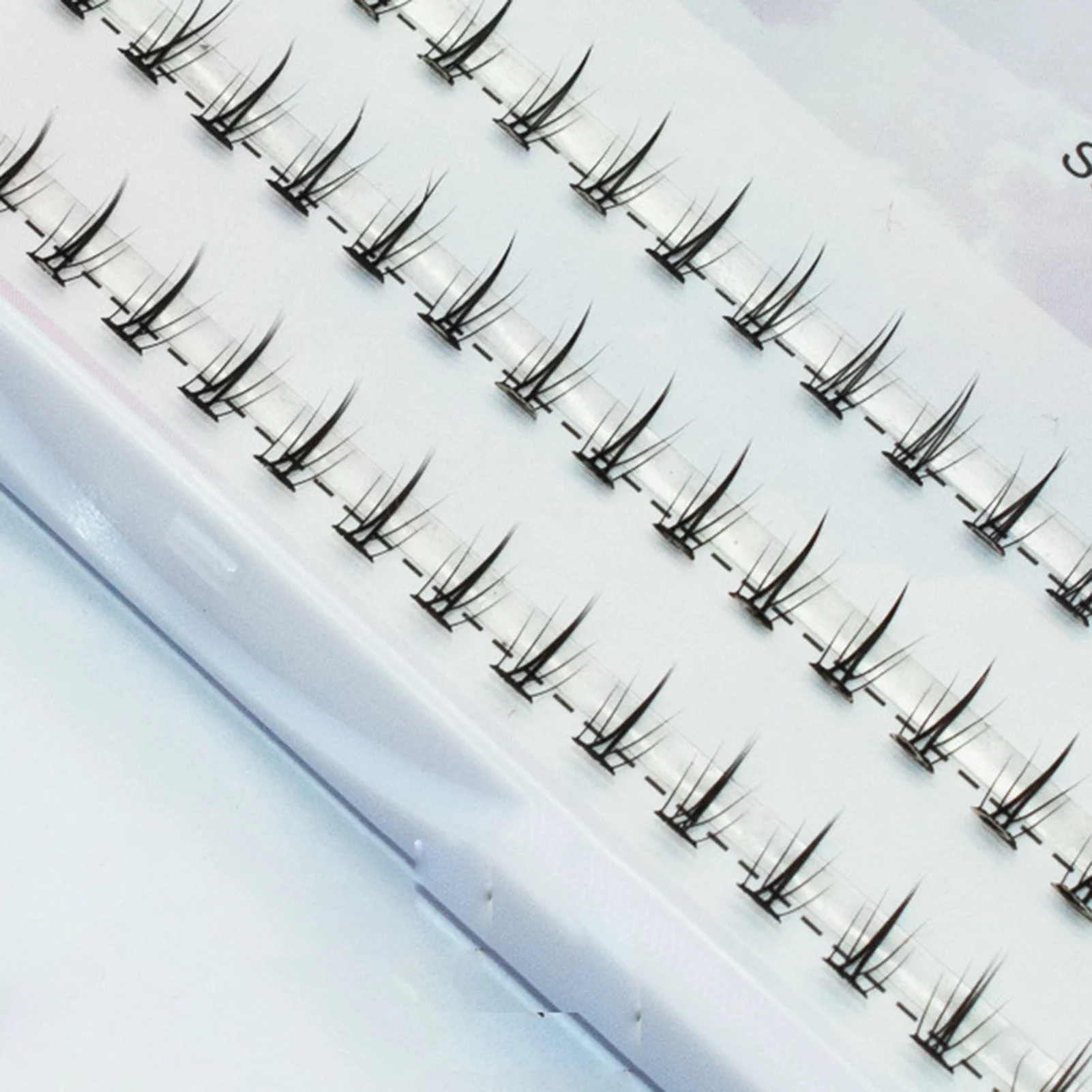 Curling up Volume False Eyelashes Charming Looking Curling up Eyelashes for Beauty Blogger Makeup Lover