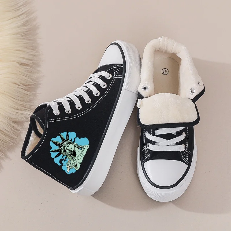 

Женские черные парусиновые высокие кроссовки на флисовой подкладке: принт Статуя Свободы. Теплая повседневная одежда на осень/зиму.