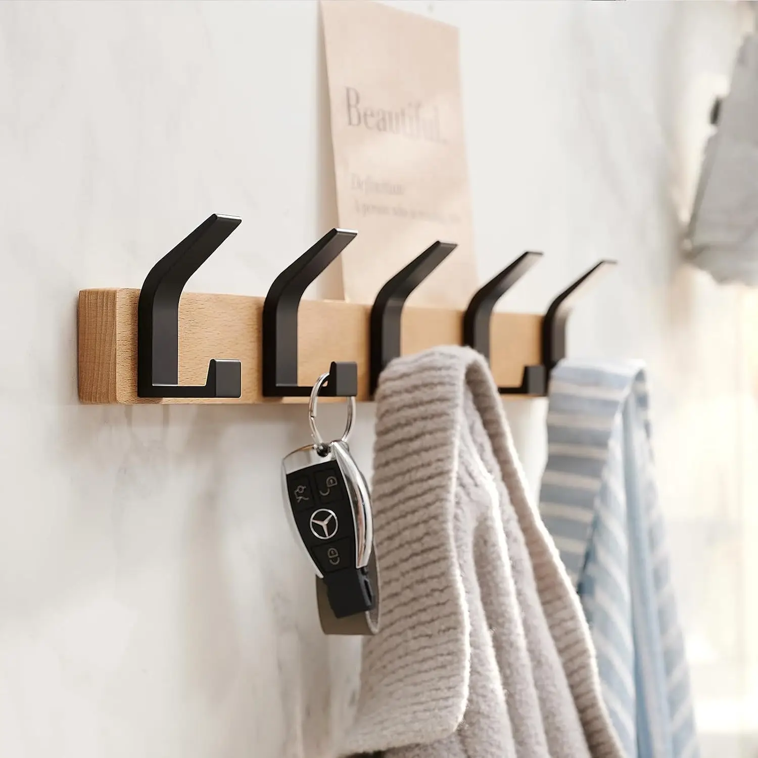 Fashion No Punch Hangers Simple Atmosphere Entrance Fitting Room Can Use Beautiful Clothes And Hats Hooks