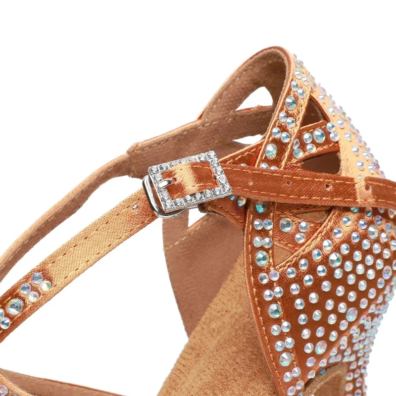 Lateinamerikanische Tanzschuhe für Damen, Ballroom-Tanzschuhe für Erwachsene, mit Diamantbesatz, weiche Sohle, rutschfest, für den Innen- und Außenbereich. – Detail 8
