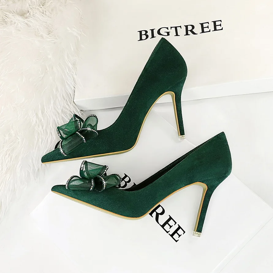 

Banquet Slim sexy high heels Women's luxury Single High Heel Suede Shallow Mouth Pointed Lace Diamond Bow Pumps ladies shoes