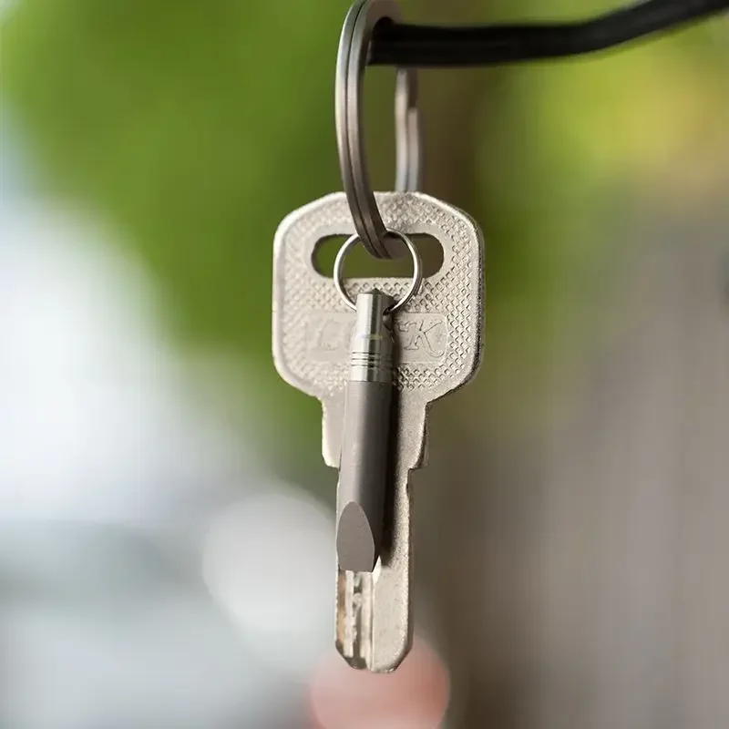 Multifuncional Titanium Alloy Key Pendant, Universal Mobile Phone Card Recuperação Pin Reset Device, Cartão SIM, 1pc