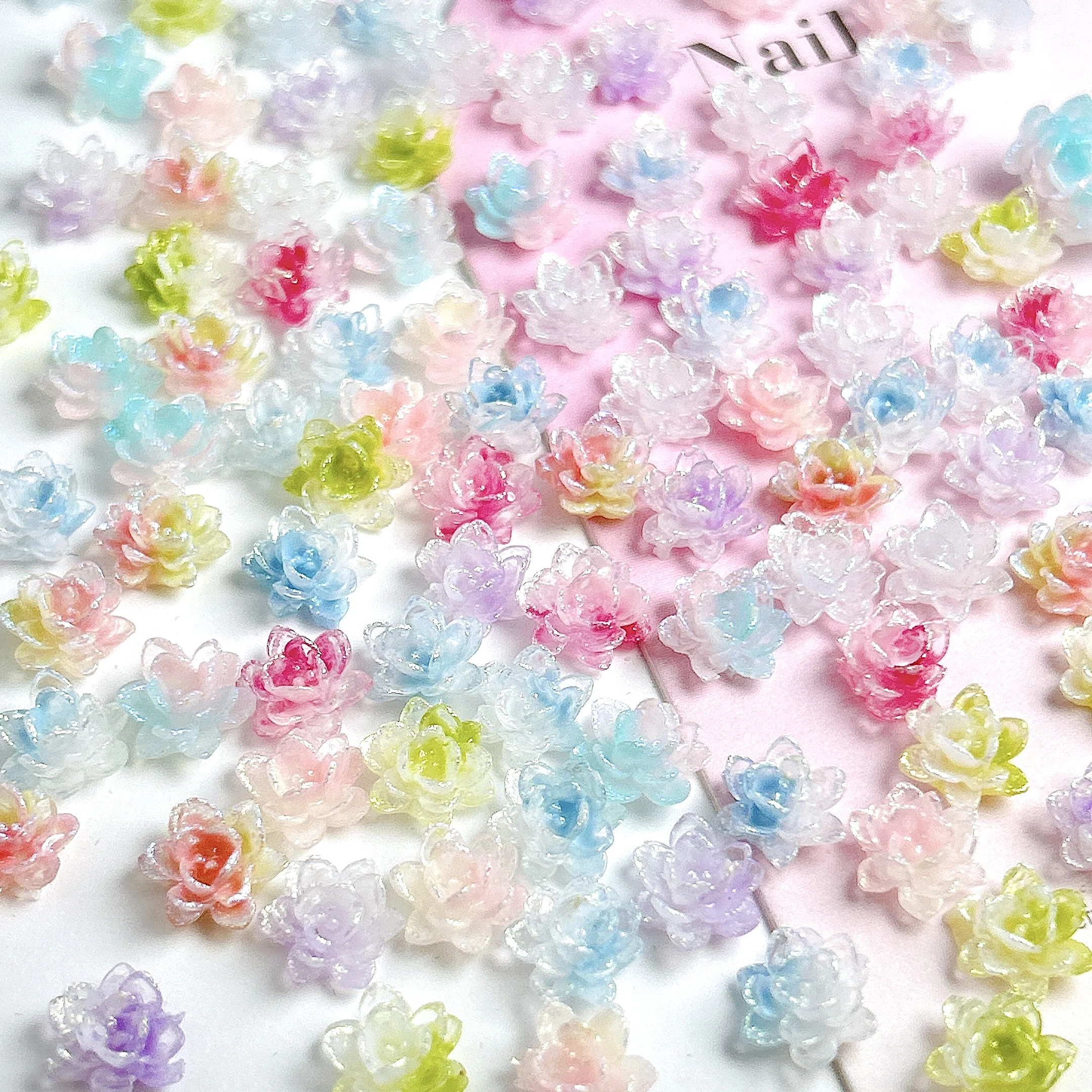 30PCS ใหม่ Creative Dreamy Soft Lotus เรซิ่นเล็บ Charms 3D ส่องสว่างสีสันหวาน Blossoms ตกแต่งเล็บสําหรับ DIY เล็บ