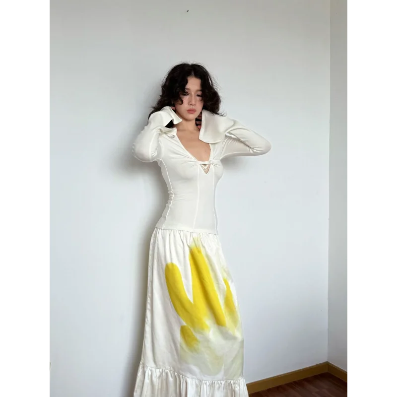 High-end Lace Splicing Twisted Hollow Design Slim-fitting Bottoming Women's New Autumn and Winter Top