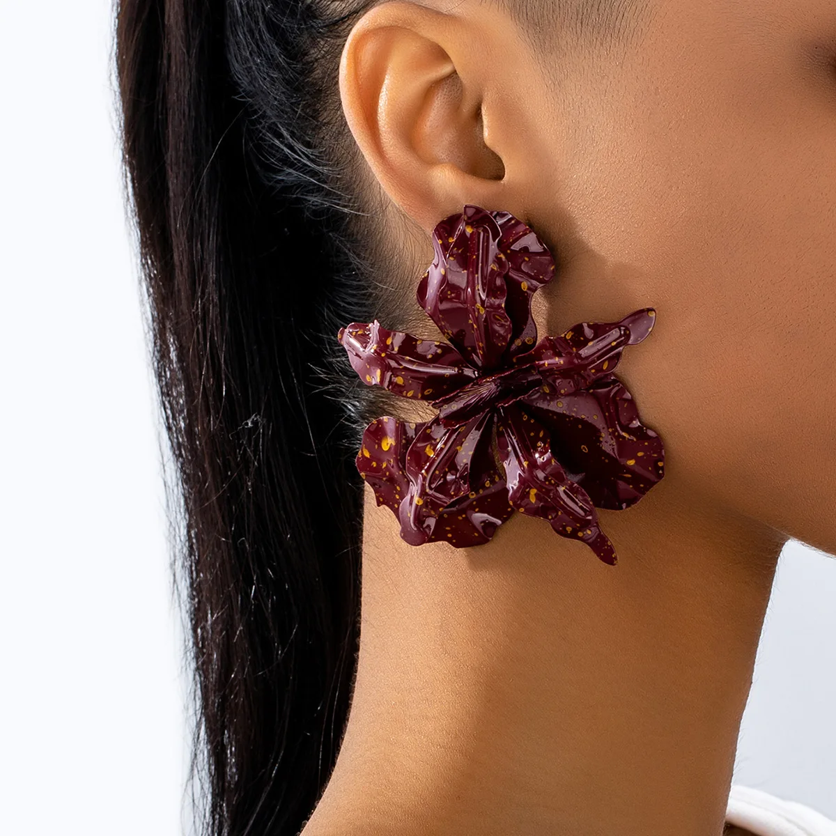 Fashion Oversized Geometric Pleated Baked Lacquer Flower Earrings Metal Ear Stud For Women Exaggerated Jewelry Party Accessories