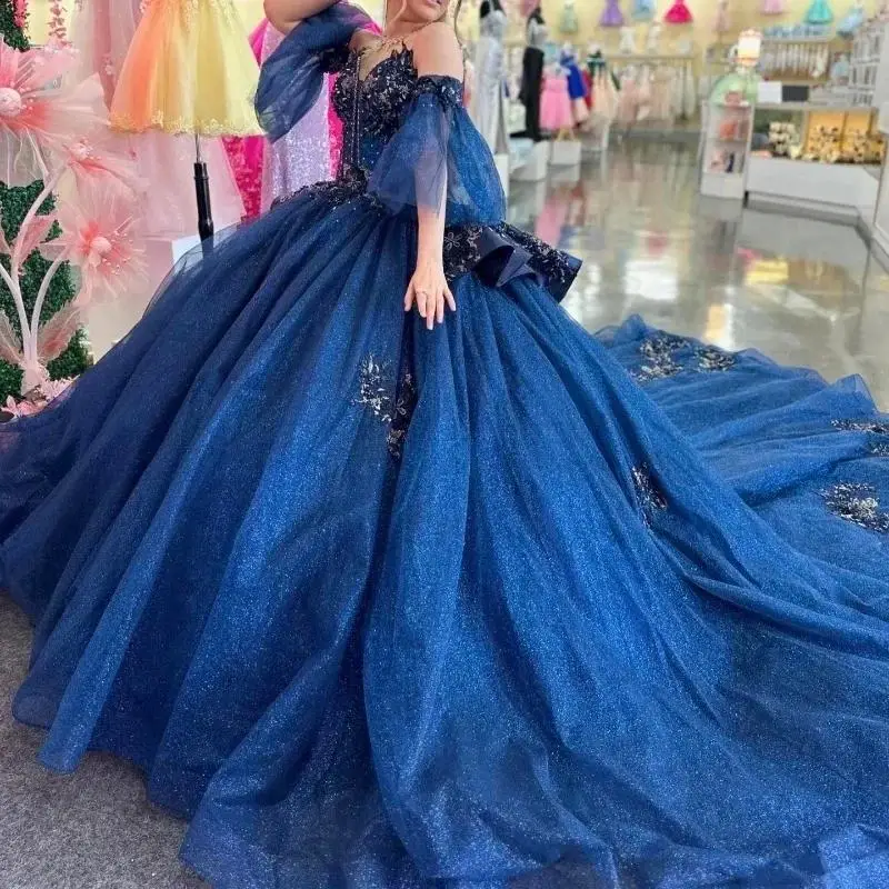 Vestido de fiesta azul marino con hombros descubiertos, vestidos de quinceañera brillantes, apliques de princesa dulce 16, vestidos de graduación con cuentas de encaje personalizados