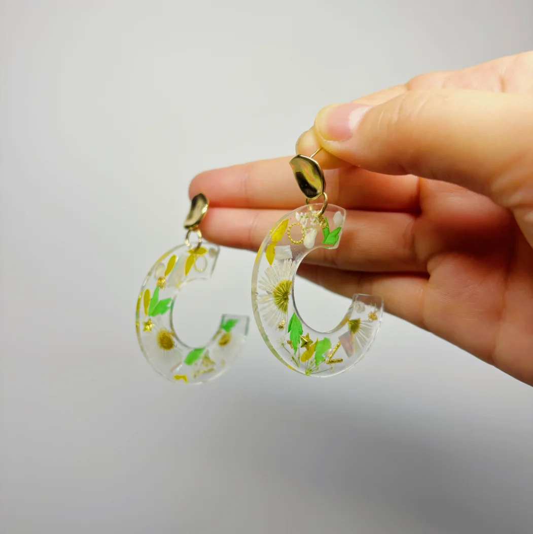 

GXGlint Colorful Natural Flower Earrings Cute Daisy Earring Letter C Epoxy Resin Pressed Flower Earrings Jewelry Gift