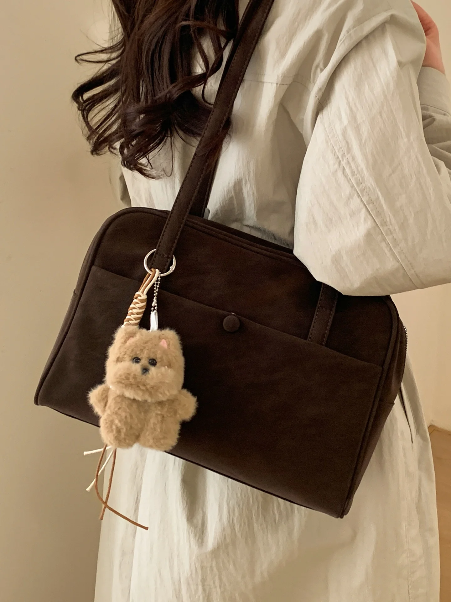 

Vintage Large Capaci Women's oulder Bag Faionable Commuter Tote Bag Versatile Casual Sle Zipper Closure Soft Leather