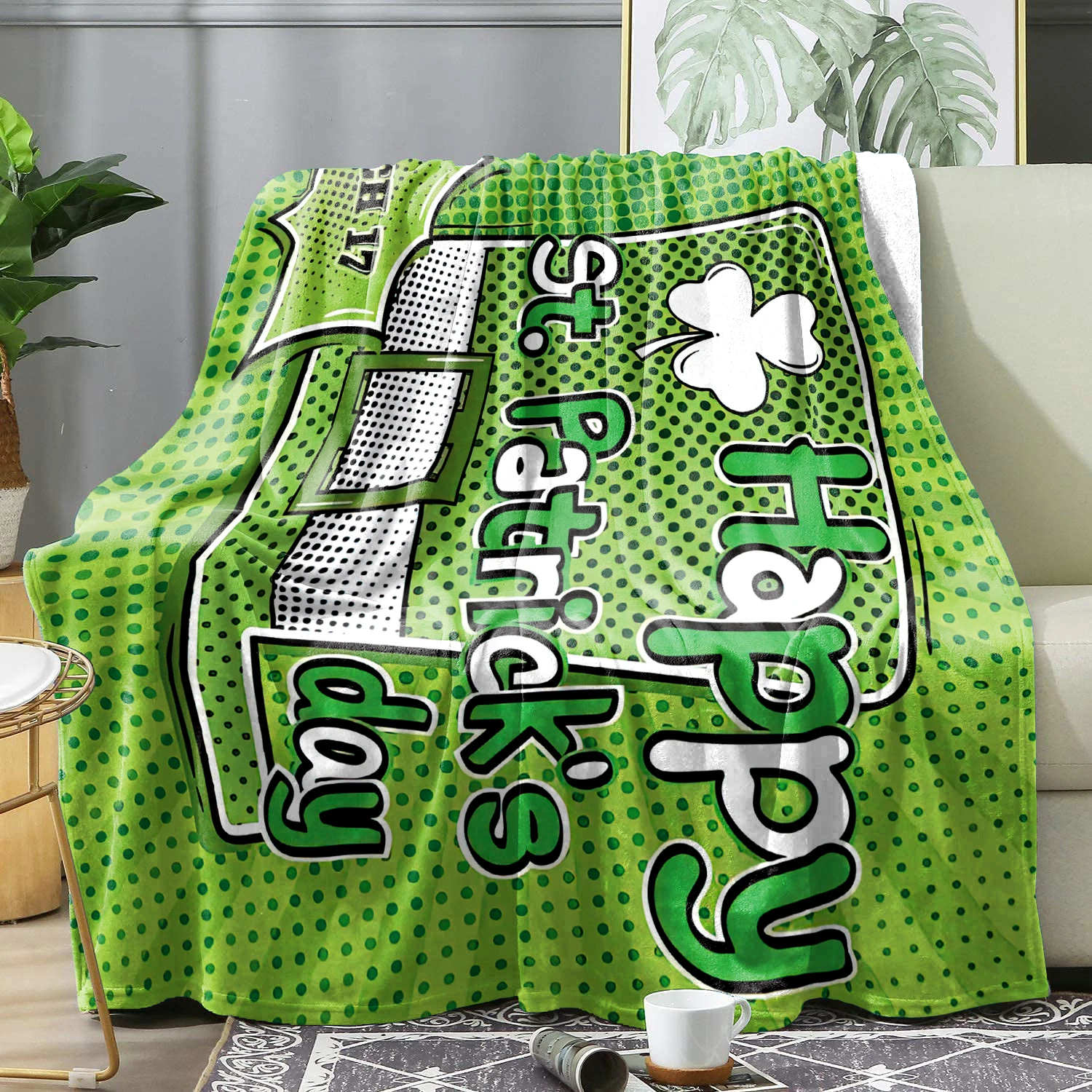 Four Leaf Clover Digital Print Flannel Blanket St. Patrick's Day Holiday Warm Soft Green Blankets Multipurpose Shawl Blankets