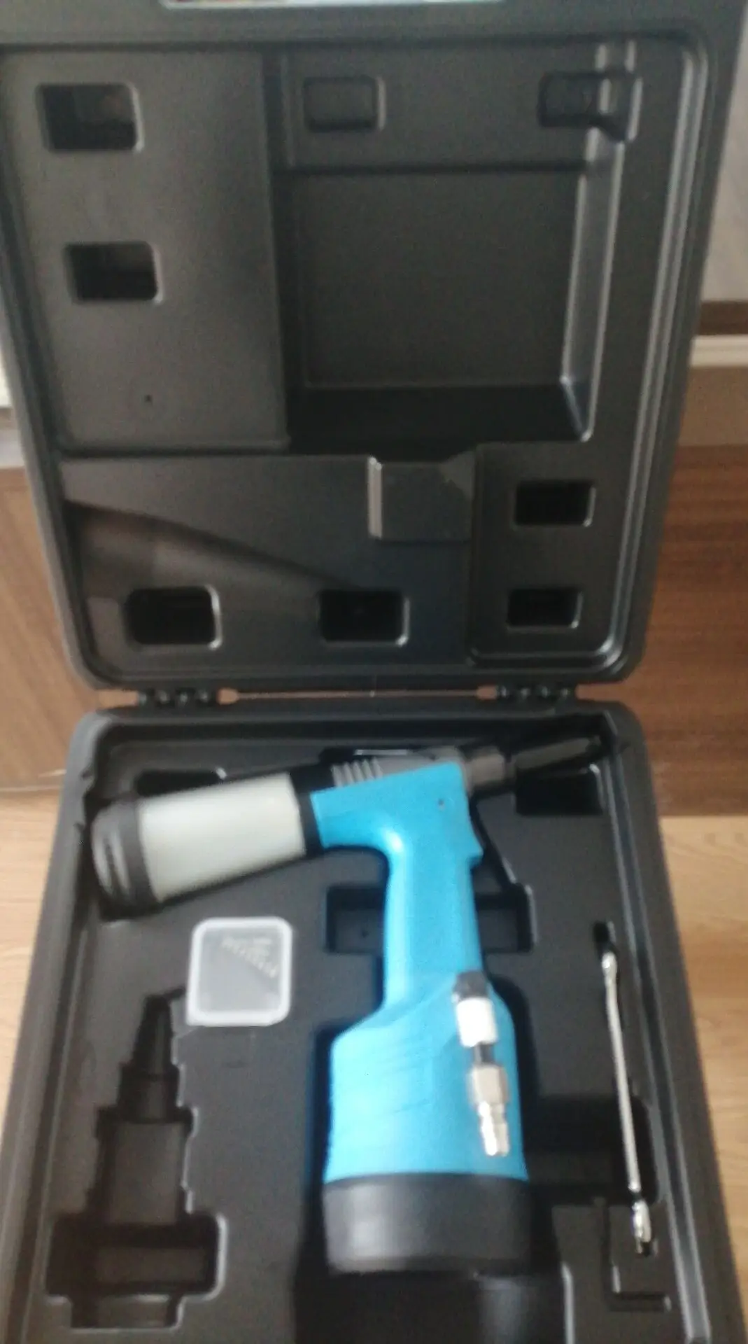 

Pneumatic Rivet Tools Hand Air Gun for Blind Rivets Air Rivet Tools2025