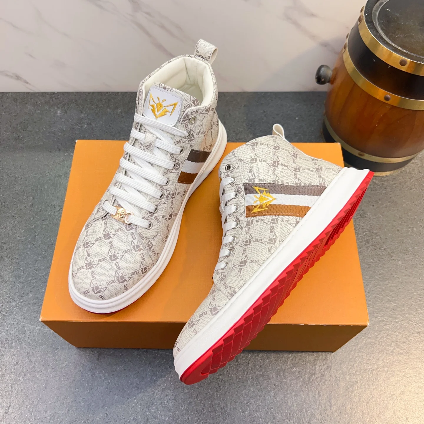 

Men's Lac-up High-top boots outdoors Handmade Leather Casual Shoes Design Sneakers Man Comfortable Sports shoes Comfortable