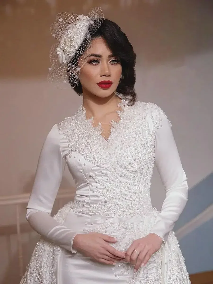 

Customized V Neck Heavy Handwork Pearls Mermaid Wedding Dress With Overskirt Satin Long Sleeves Vestido De Novia Bridal Gown