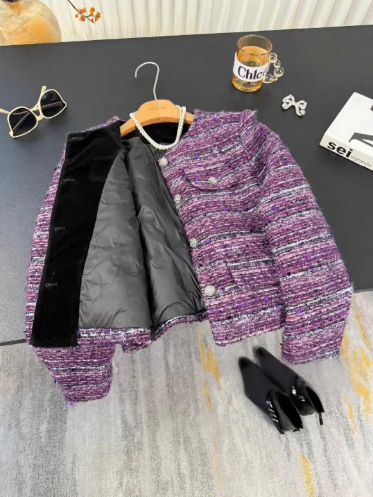 เสื้อแจ็คเก็ตผู้หญิงผ้าทวีดปักเลื่อมสีม่วง แฟชั่นเกาหลี คอทรงโอ เสื้อคลุมสำหรับงานปาร์ตี้ ลายทาง เสื้อโค้ทหนาสำหรับฤดูหนาว กระดุมแถวเดียว เสื้อคลุมตัวสั้น