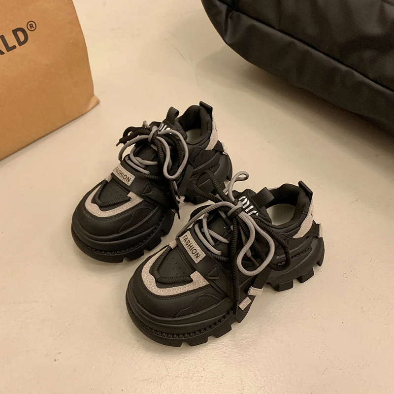 

Women's Thick Sole Height Increasing Autumn Black Sports Leisure Shoes Popular New Style Comfortable Footwear for Everyday Use