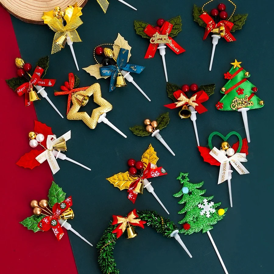 Hot Sale Christmas Cake Decoration Christmas Grass Circle Leaves Snowman Santa Claus Christmas Tree Elk Decoration