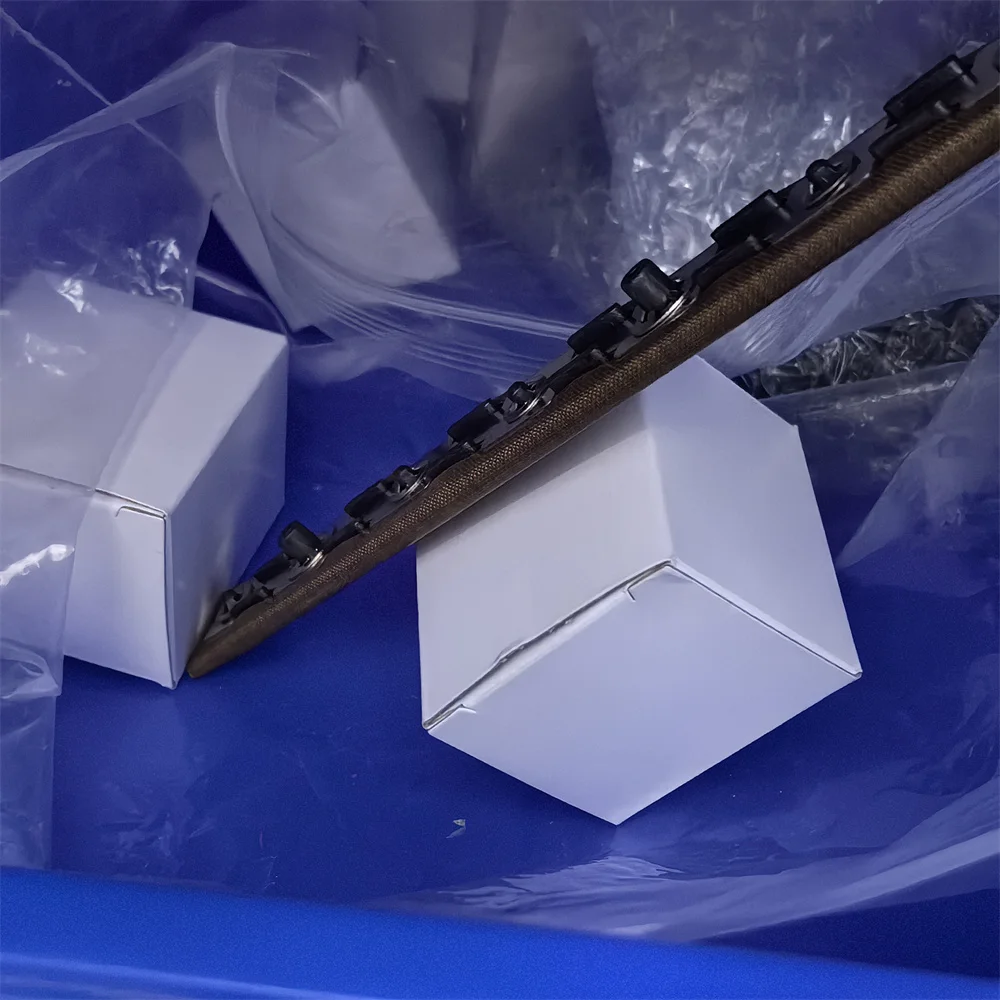 

302RV93050 Держатель масляной площадки для Kyocera M2040 M2135 M2235 M2540 M2635 M2640 M2735 M2835 P2040