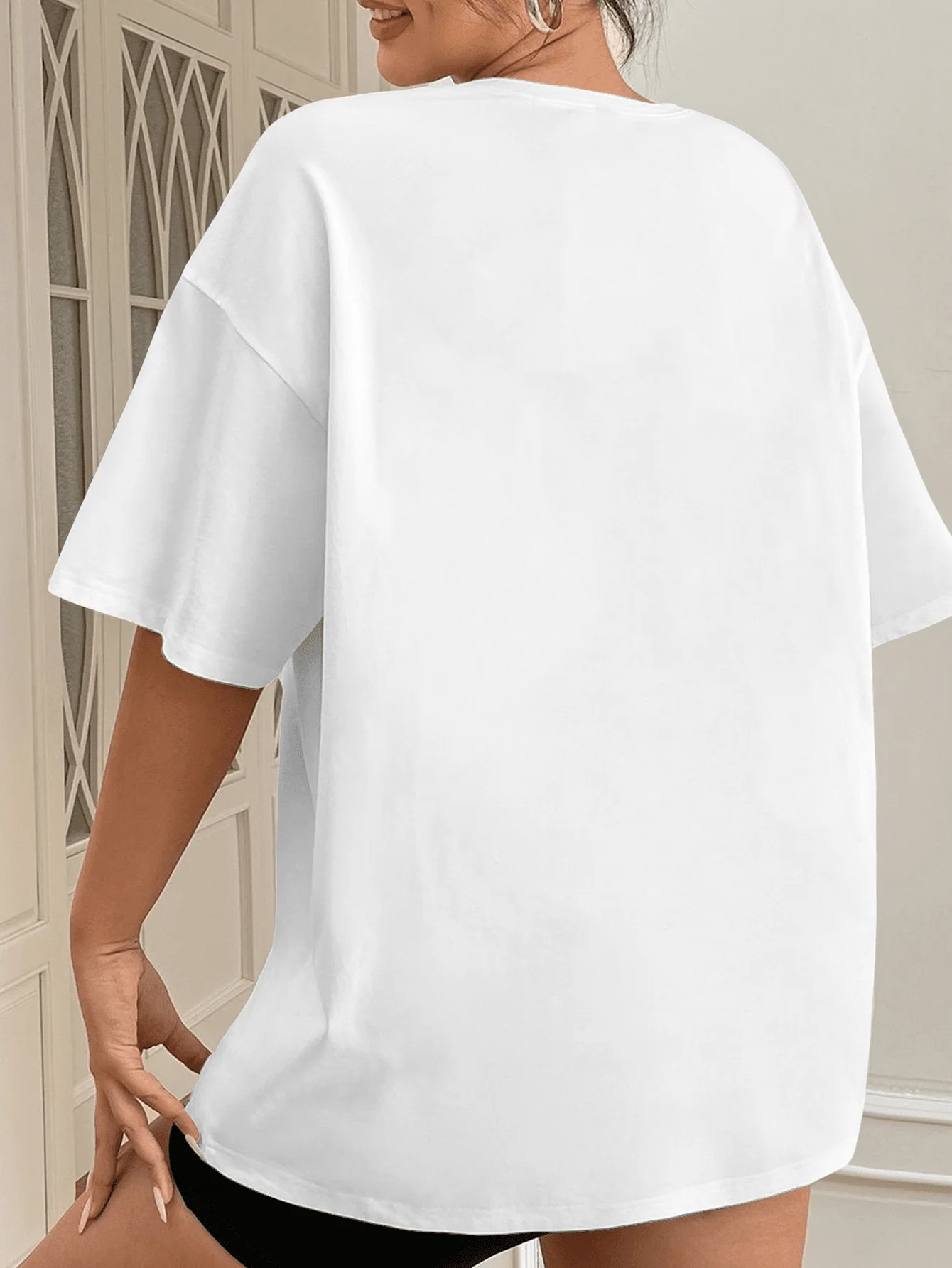 2026 New Arrival Women's Cool Mom Club Graphic T-Shirt, Oversized MatherLetter Print Top, Motherhood Theme Round Neck Casual Short Sleeve, Daily Outfit Basic Top T-Shirt