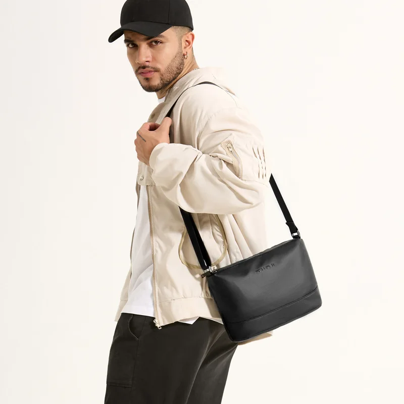 Simple men's shoulder bag light large capacity leisure cross body travel commuting shoulder bag