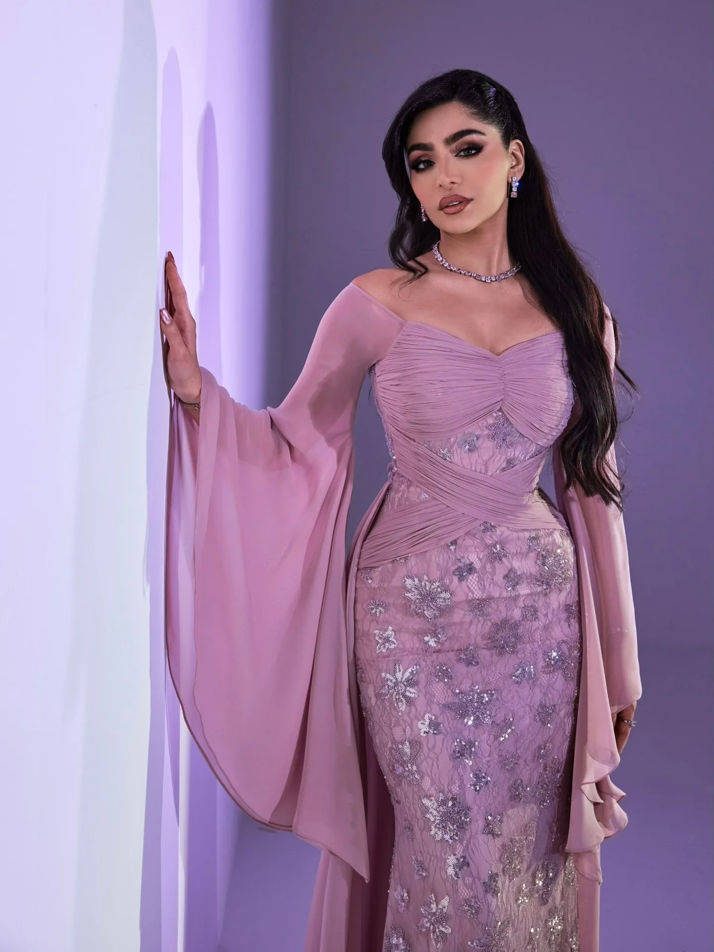 

Индивидуальное вечернее платье цвета малинового винограда с пайетками и цветочным узором, элегантное, с открытыми плечами, с шифоновой накидкой, для выпускного вечера и свадебных торжеств