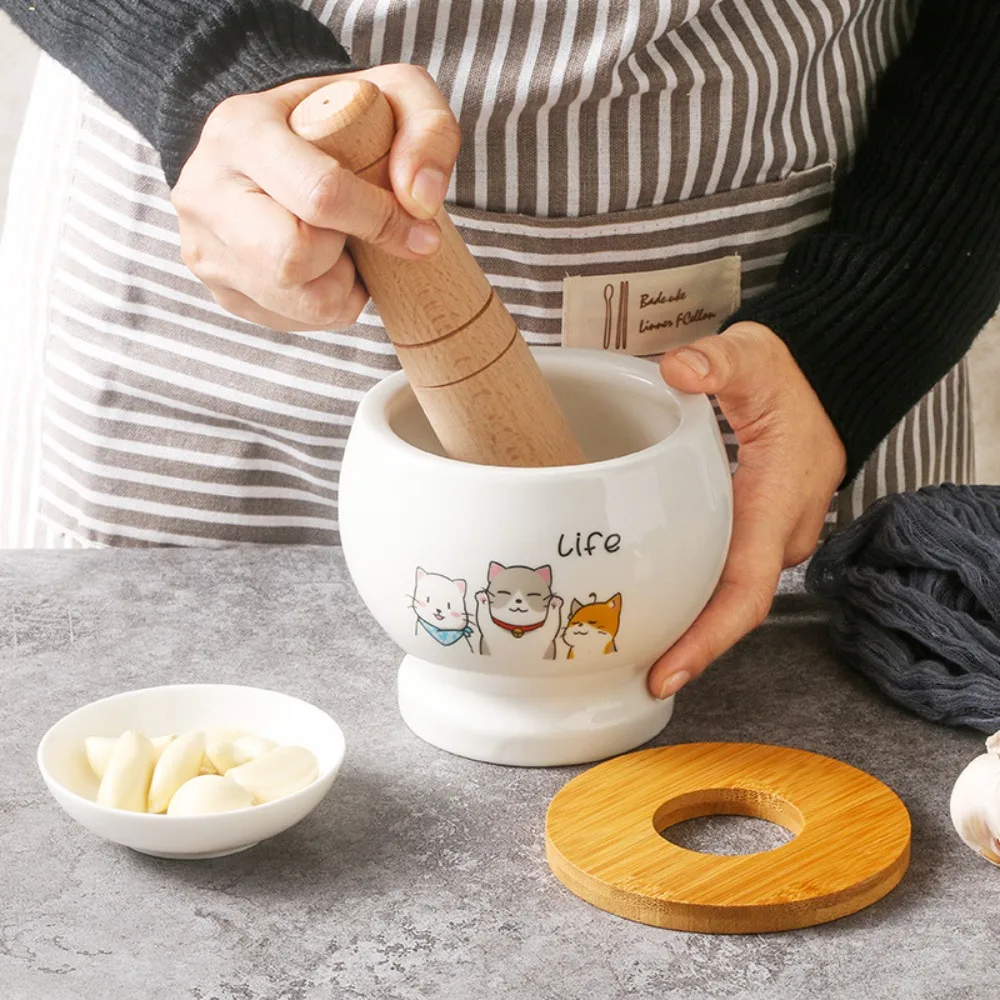 

Multifunctional Ceramics Garlic Grinding Jar Cat Pattern Household Garlic Masher Cartoon with Lid Spices Mill Herbs