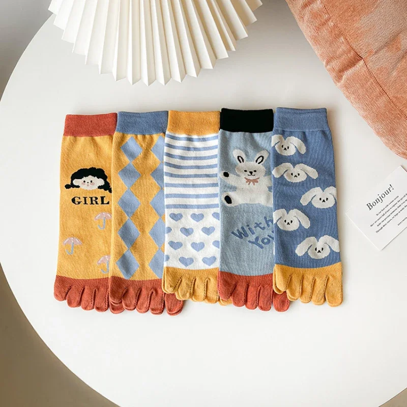 Chaussettes à cinq doigts en coton pour femmes, nouveaux produits d\'automne, en tube, mignonnes, petit lapin, dessin animé, animal