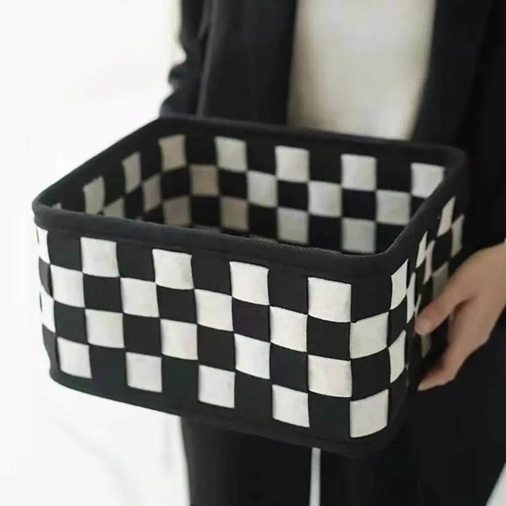 Ins-Style Schachbrettmuster Filz-Aufbewahrungskorb Desktop-Organizer Box Haushaltswaren Kosmetik Spielzeug Aufbewahrungsbox Tragbarer Aufbewahrungskorb