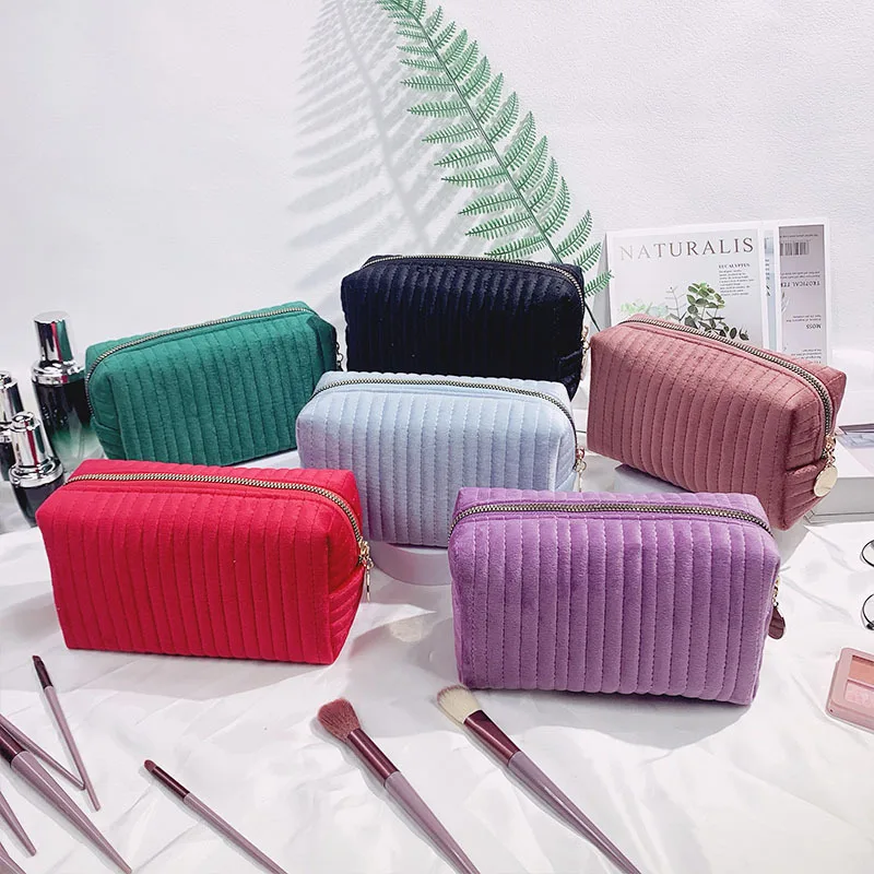 حقيبة تخزين المكياج ذات الاسم المخصص - مثالية للاستخدام في الهواء الطلق والسفر والعمل واللياقة البدنية، ومنظم أدوات المكياج اليومي، مثالية