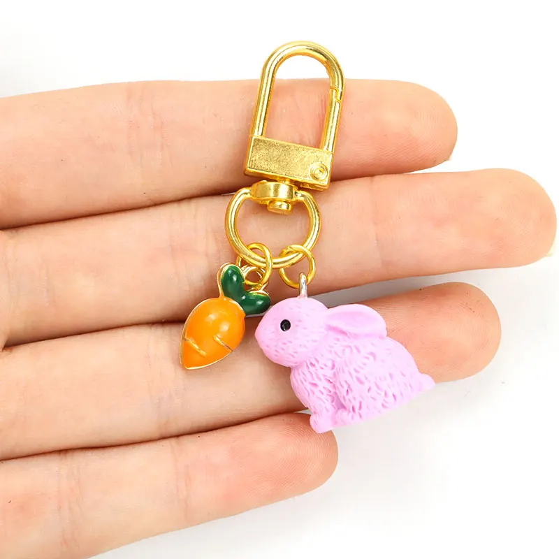 1pcs Rabbit Cute Keychain Resin Bunny Enamel Carrots Charm Pendant Alloy Keyring for Women Girls Kids Couple Car Bag Lovely Gift