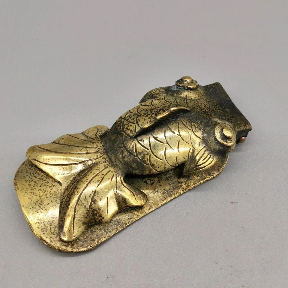 

Brass shoe puller, portable goldfish longevity star, brass shoe wearing and lifting device, sized household shoes, skate handle