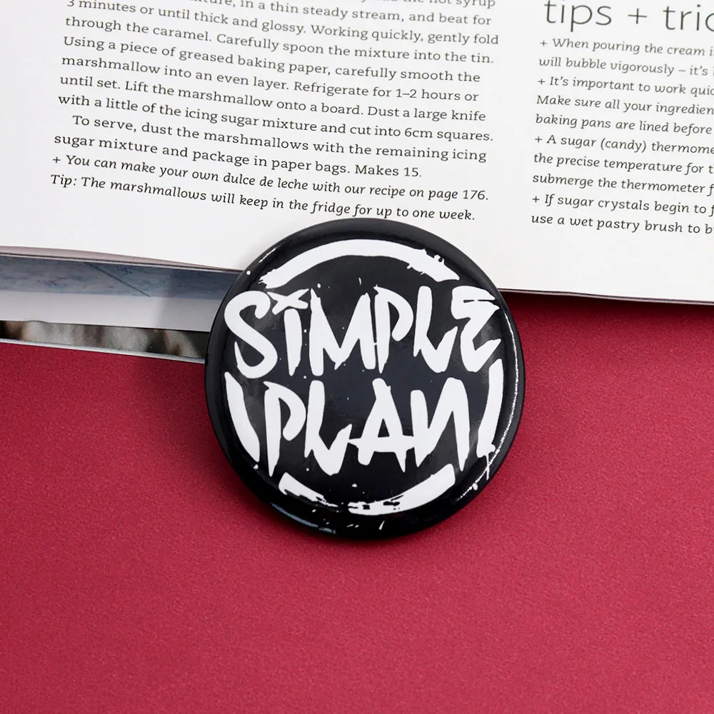 دبوس زر صفيح عتيق ، خطة بسيطة ، فرقة بانك بوب كندية ، ديكور مستدير ، إكسسوارات مجوهرات ، 58: #3