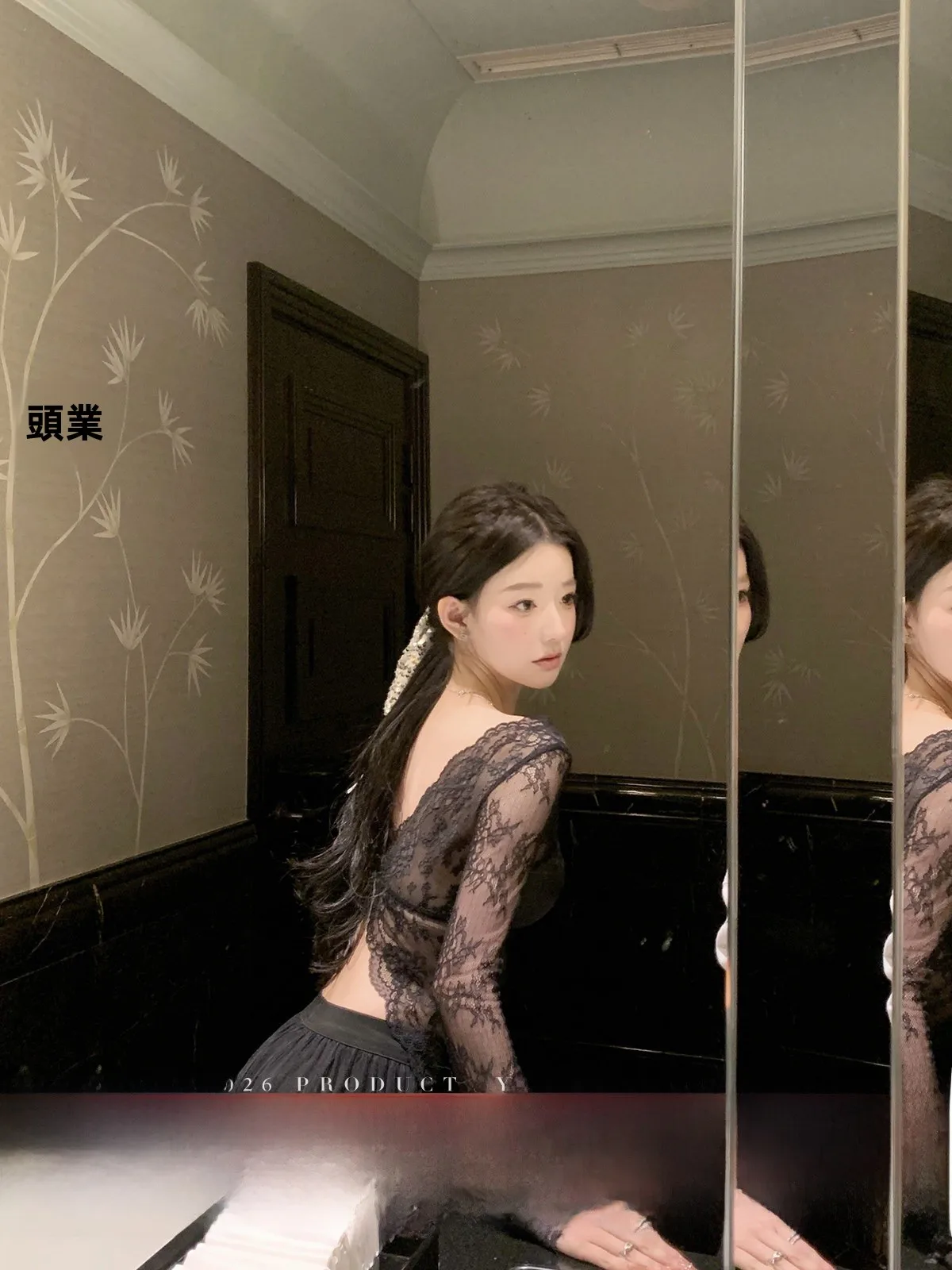 

YOLI Black One-Shoulder Lace Shirt Women's Sexy Backless Slimming Top Elegant Style Long Sleeve Short Length Color