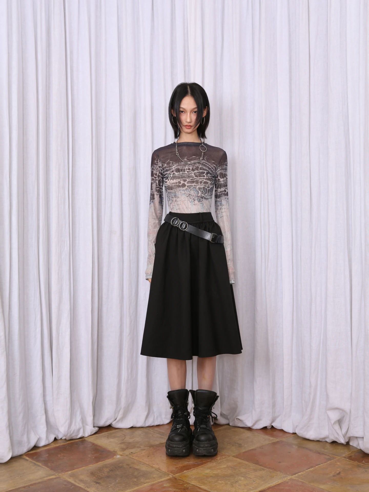 

Novakilo Women's adient Tie-Dye Print Long Sve T-irt Elastic Slim Fit Ro Sle Cotton Top with Burst Pattern