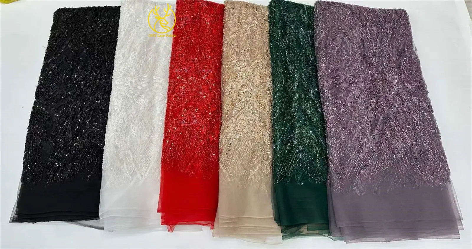 Hochwertiger roter afrikanischer handgefertigter bestickter Perlen-Spitzenstoff 2026 Nigerianische Pailletten-Spitze für Damen Hochzeit Nähen 5 Yards – Detail 3