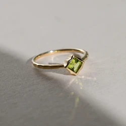 Green Gem Fashion Peridot rings for women Simple Premium Design Opening Adjustable Charm Neutral Wind Silver Jewelry